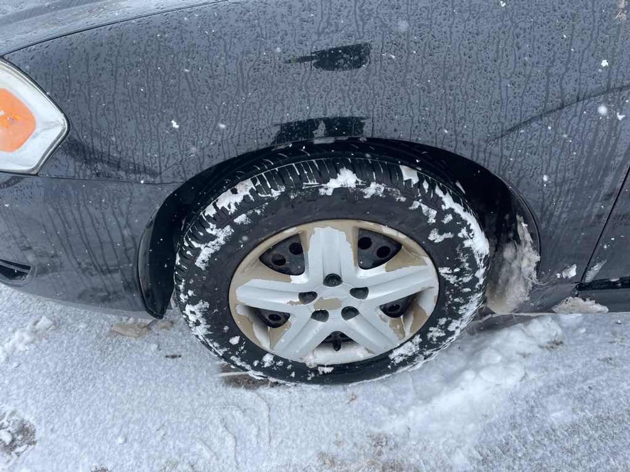 2011 Chevrolet Impala LS Photo