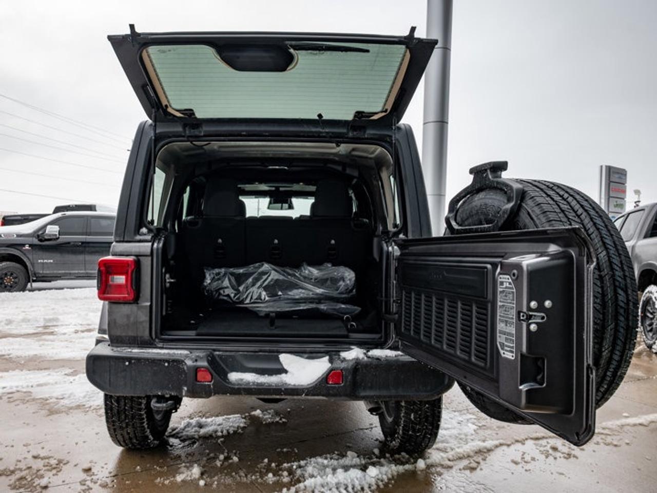 2026 Jeep Wrangler Sahara Photo