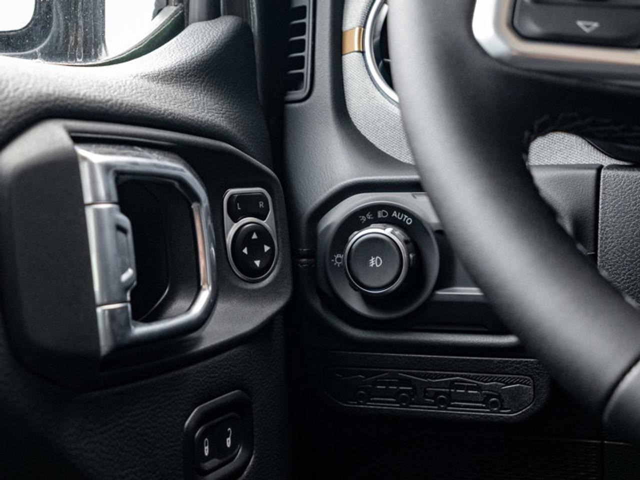 2026 Jeep Wrangler Sahara Photo