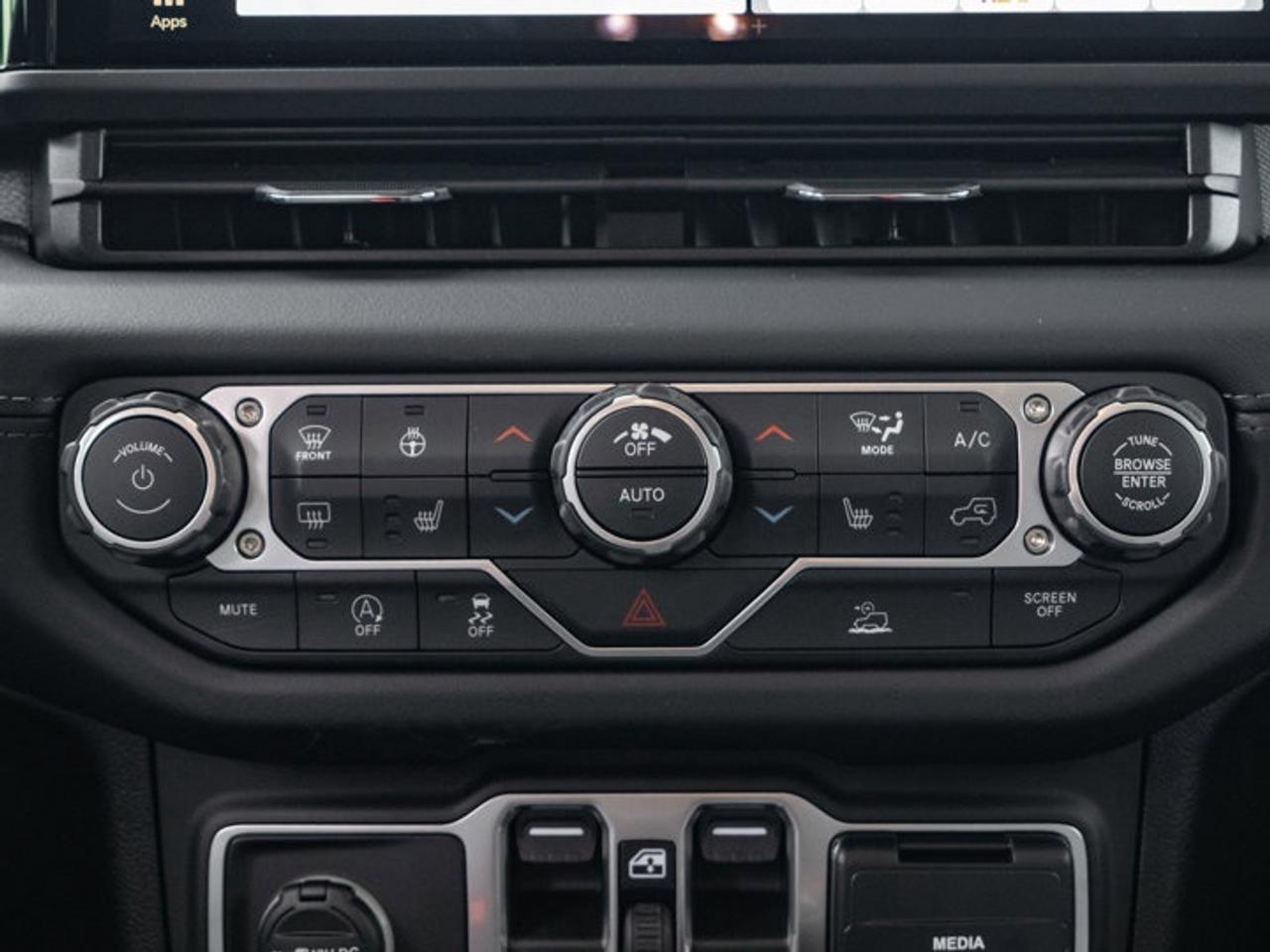 2026 Jeep Wrangler Sahara Photo