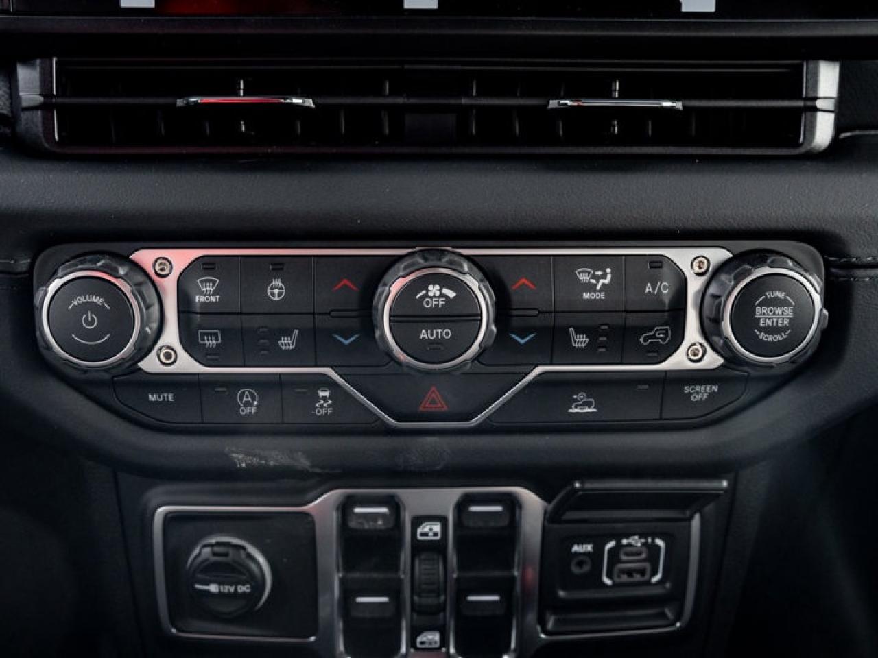 2026 Jeep Wrangler Sahara Photo