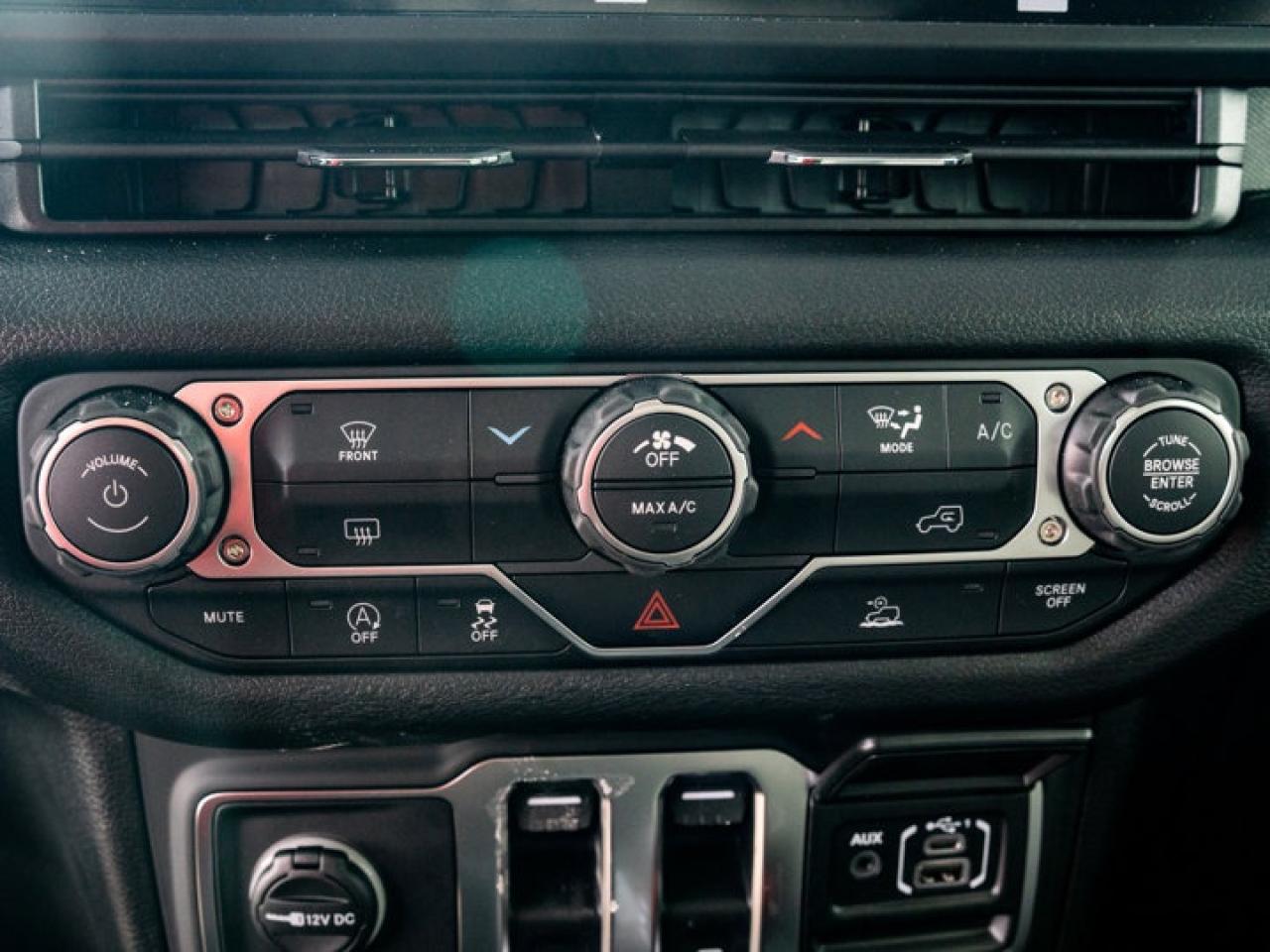 2026 Jeep Wrangler SPORT Photo