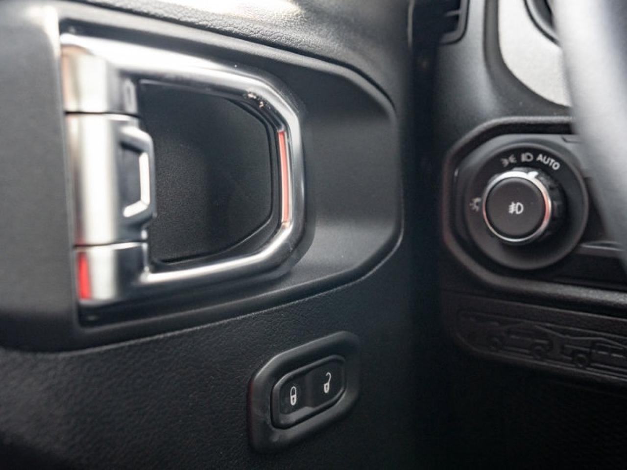 2026 Jeep Wrangler SPORT Photo