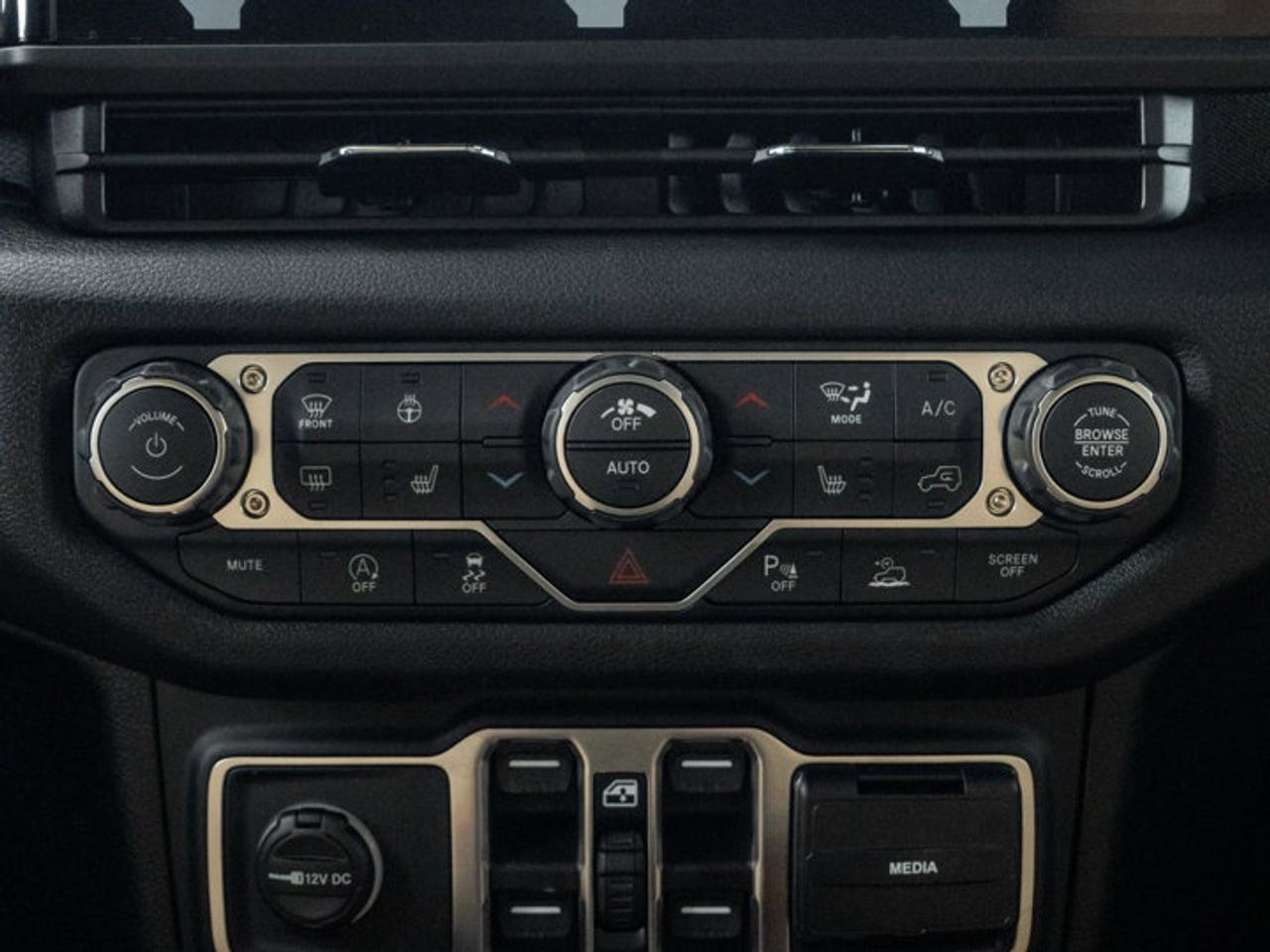 2026 Jeep Gladiator Willys '41 Photo