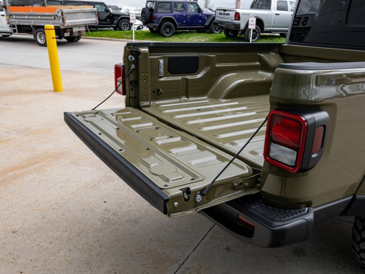 2026 Jeep Gladiator Willys '41 Photo