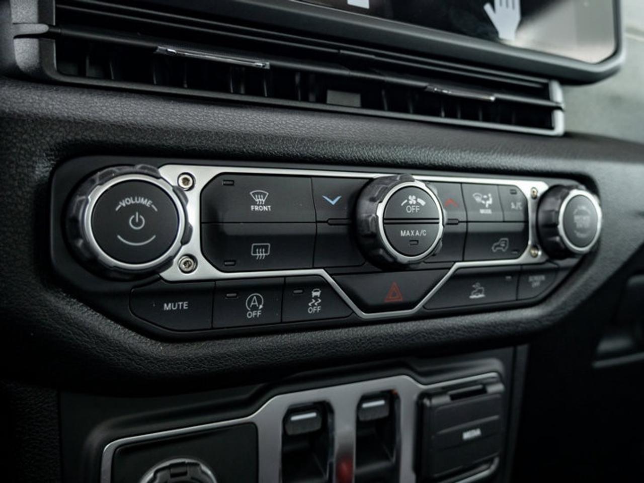 2026 Jeep Wrangler SPORT Photo