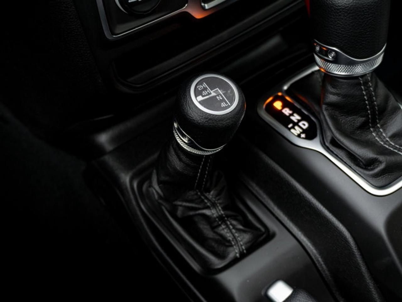 2026 Jeep Wrangler SPORT Photo