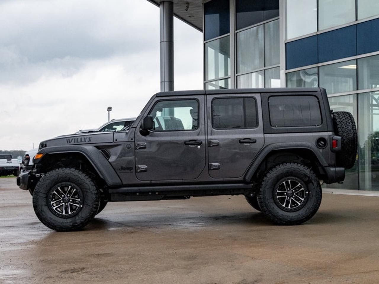 2026 Jeep Wrangler Willys Photo4