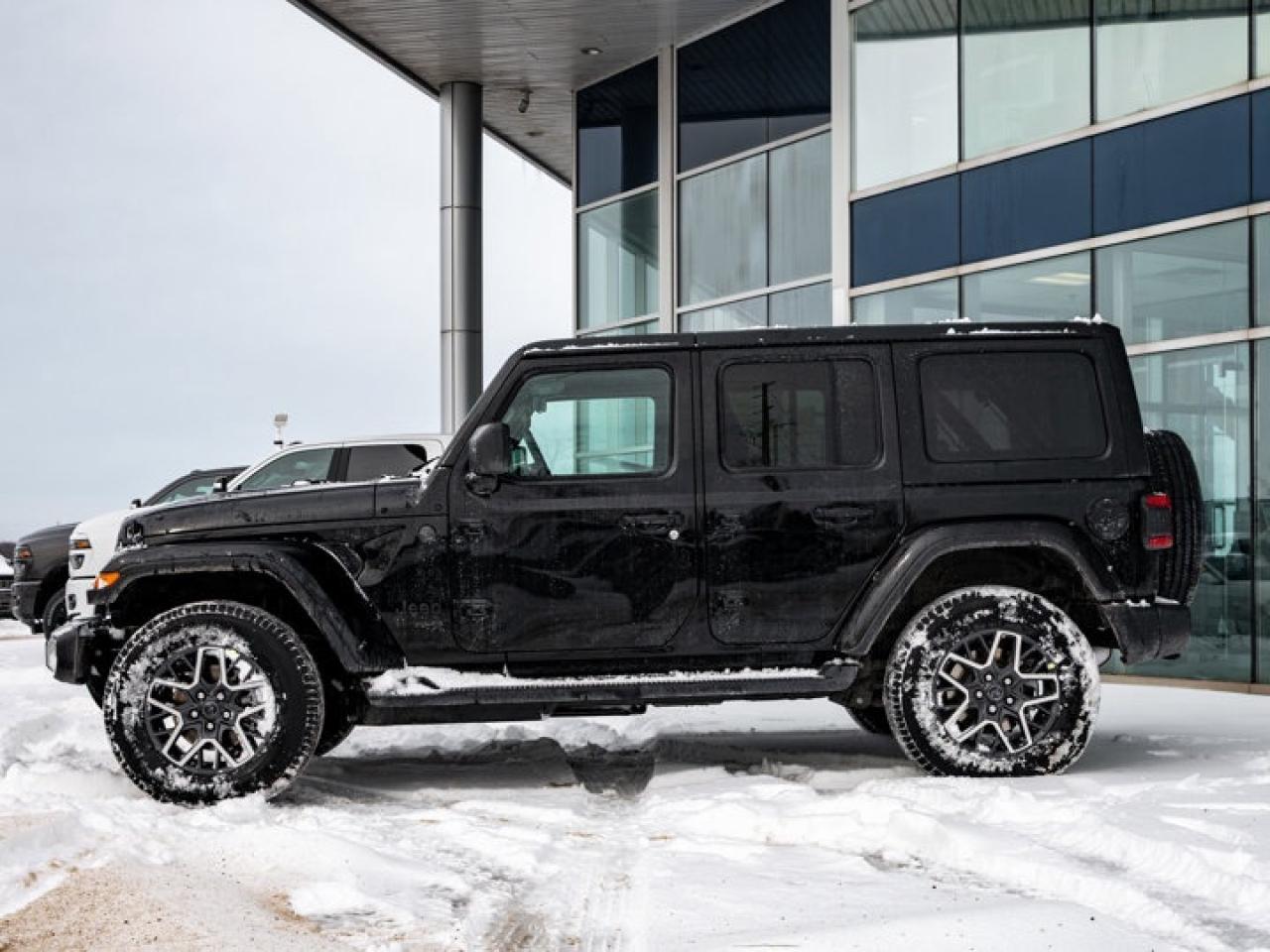 2026 Jeep Wrangler Sahara Photo4