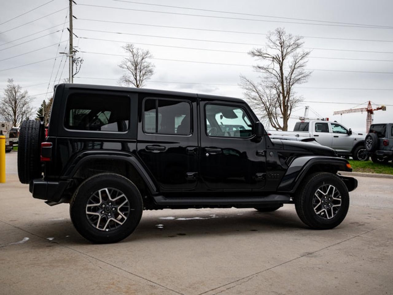 2026 Jeep Wrangler Sahara Photo