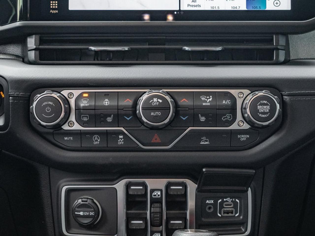 2026 Jeep Wrangler Sahara Photo