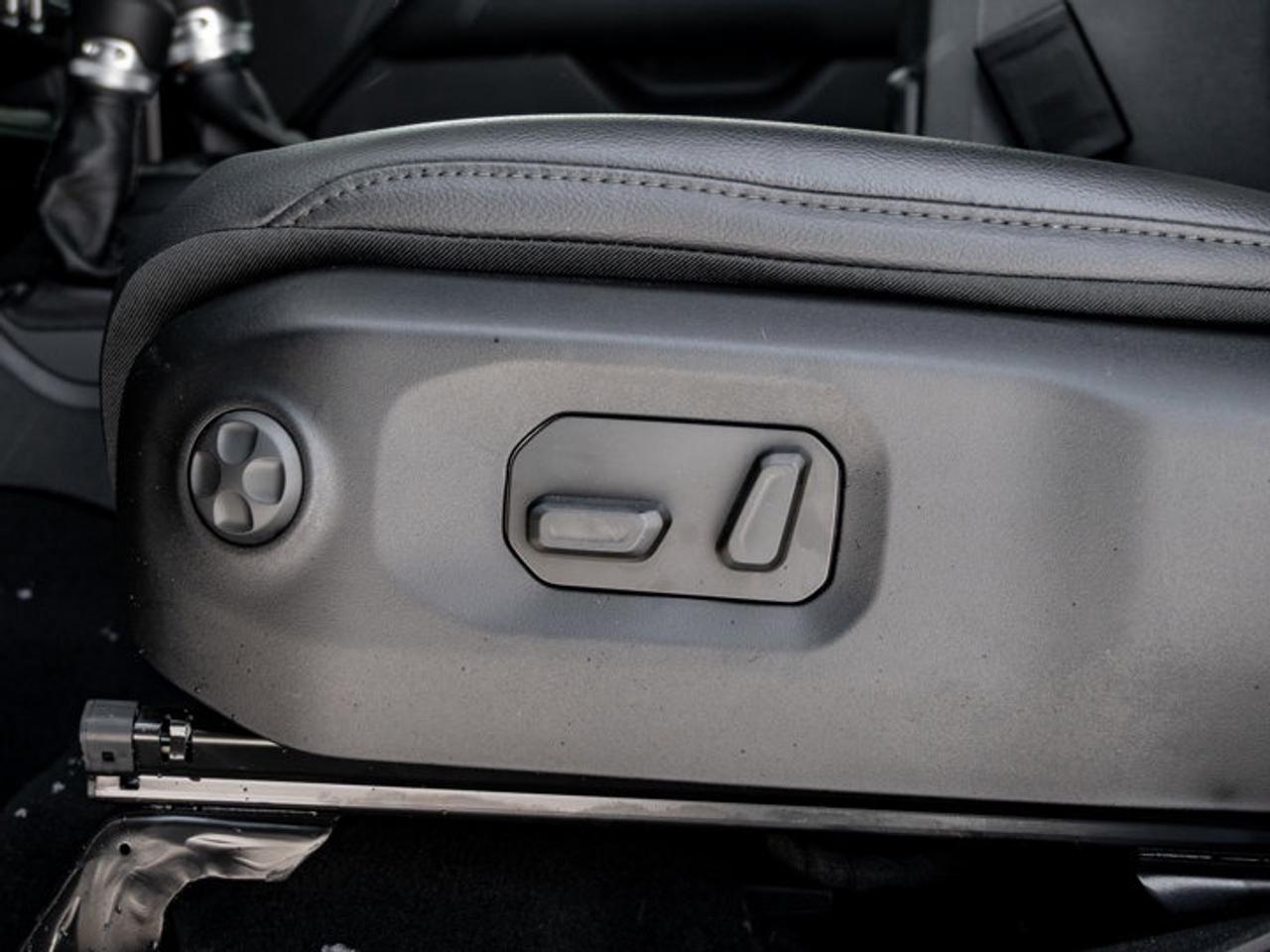 2026 Jeep Wrangler Sahara Photo