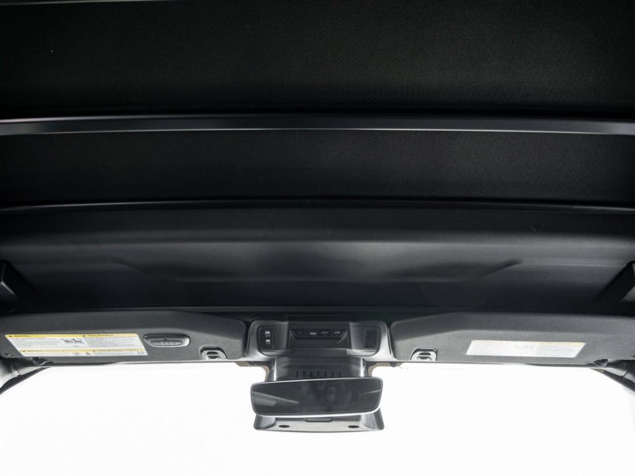 2026 Jeep Wrangler Sahara Photo