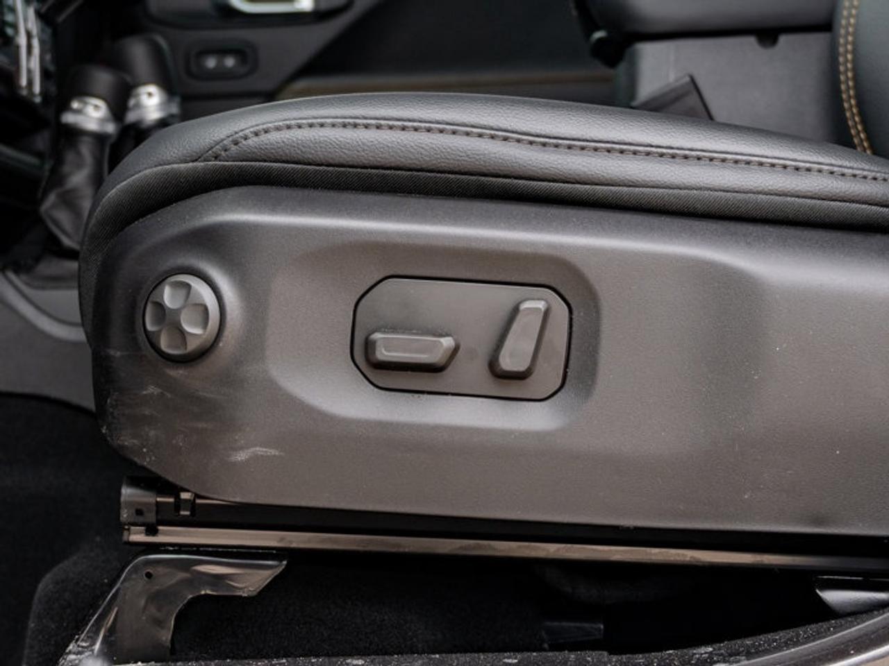 2026 Jeep Wrangler Sahara Photo