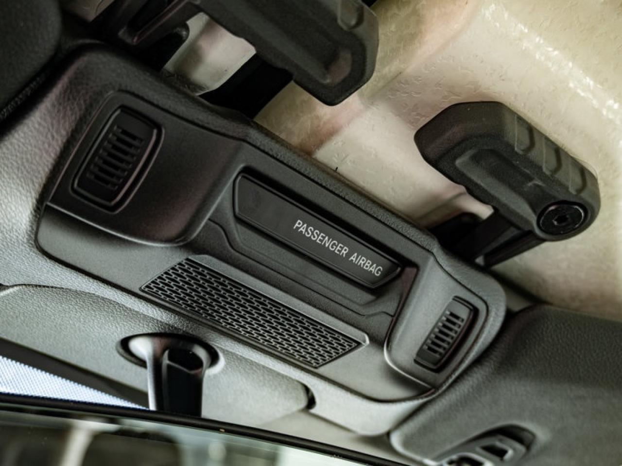 2026 Jeep Wrangler SPORT Photo