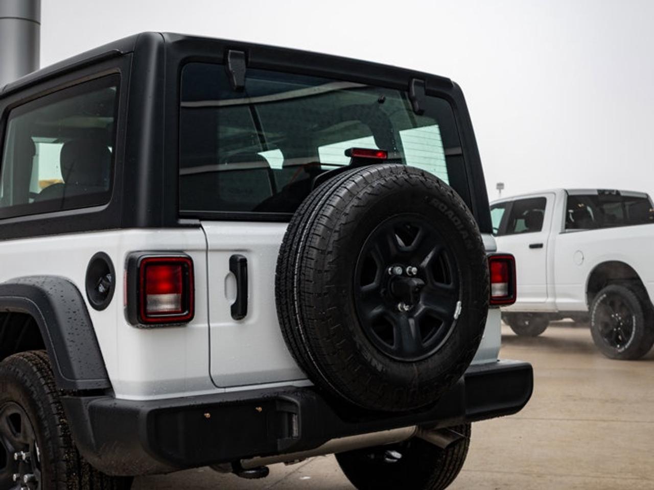 2026 Jeep Wrangler SPORT Photo