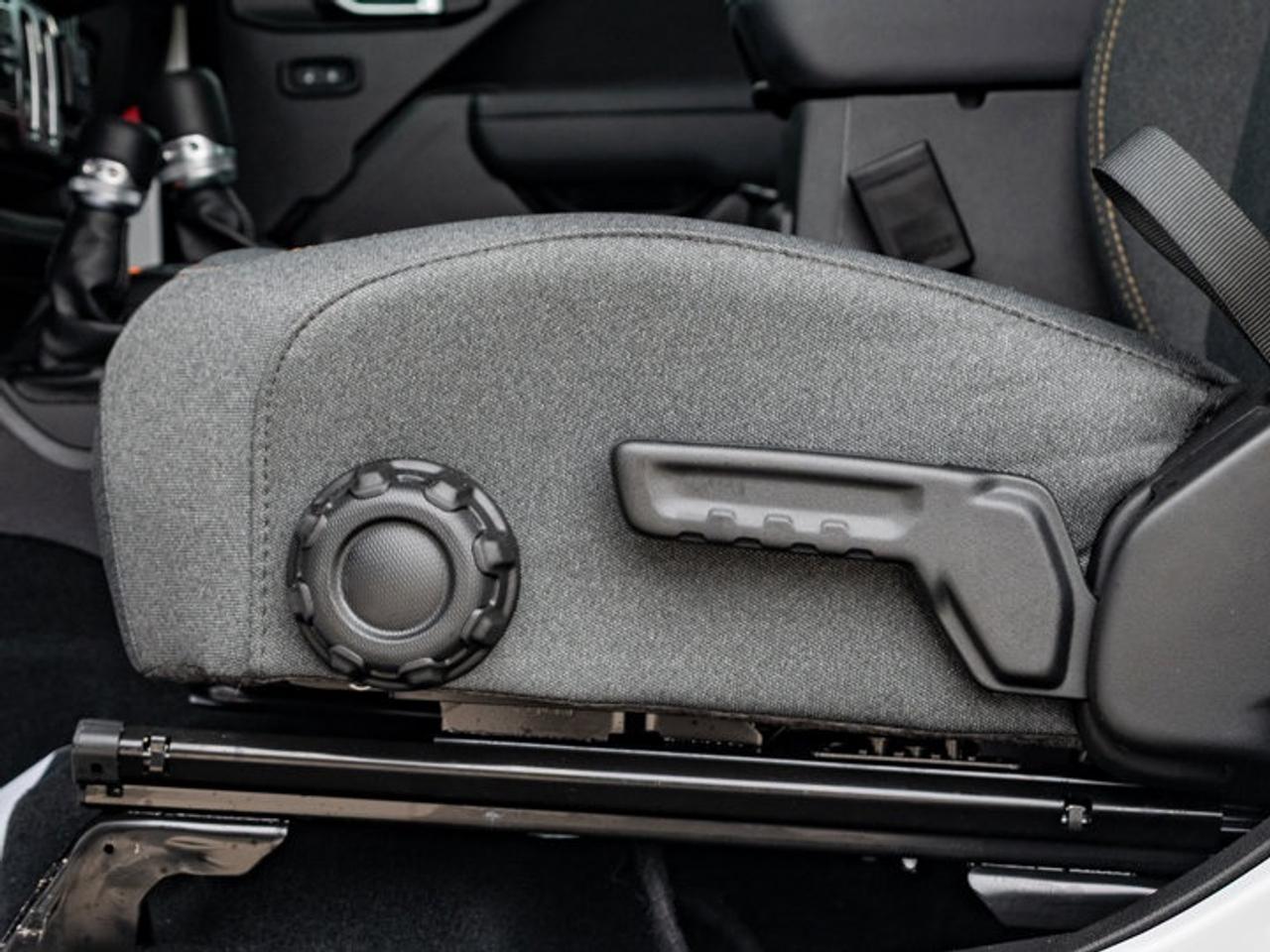 2026 Jeep Wrangler SPORT Photo