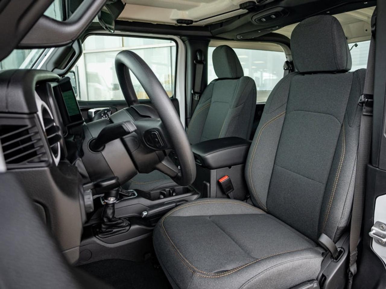 2026 Jeep Wrangler SPORT Photo