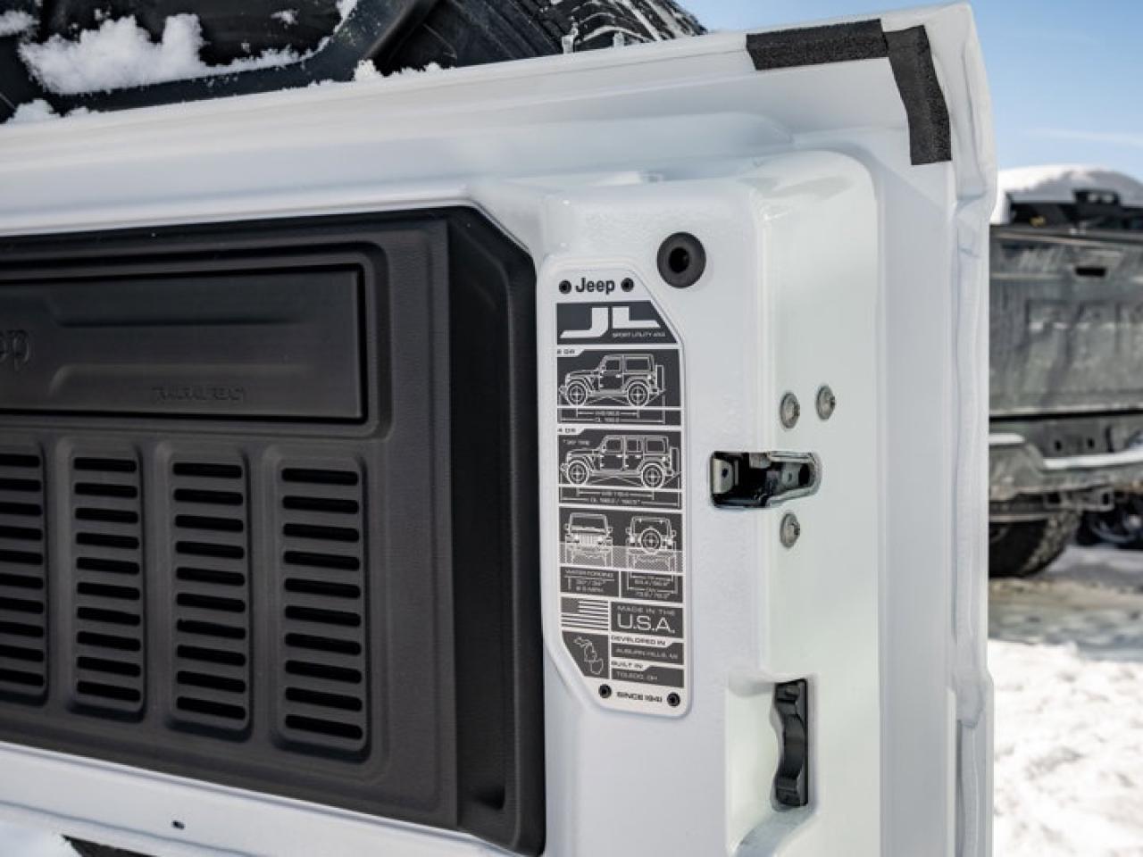 2026 Jeep Wrangler Sahara Photo