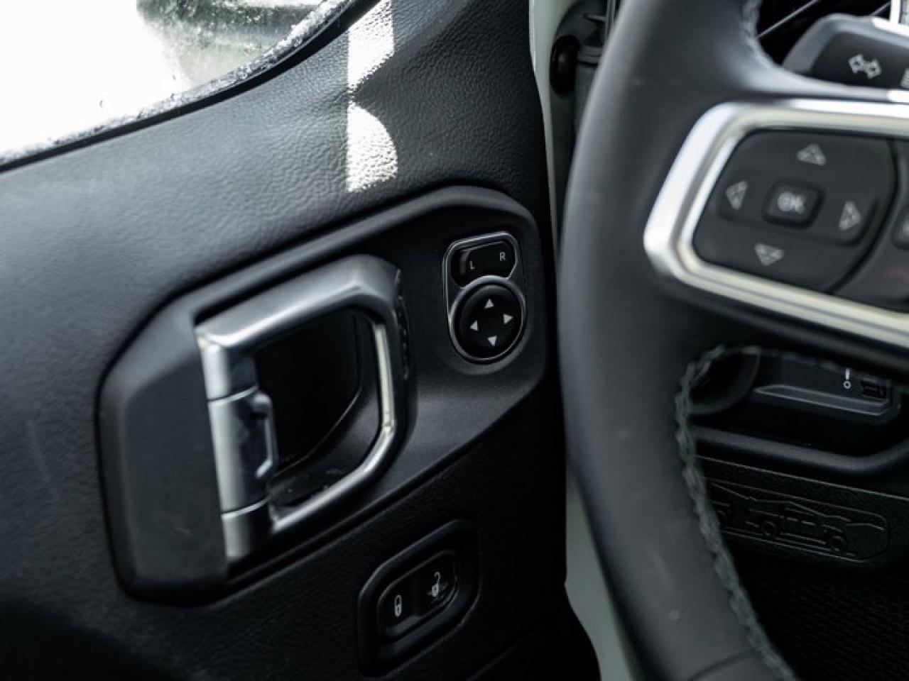 2026 Jeep Wrangler Sahara Photo