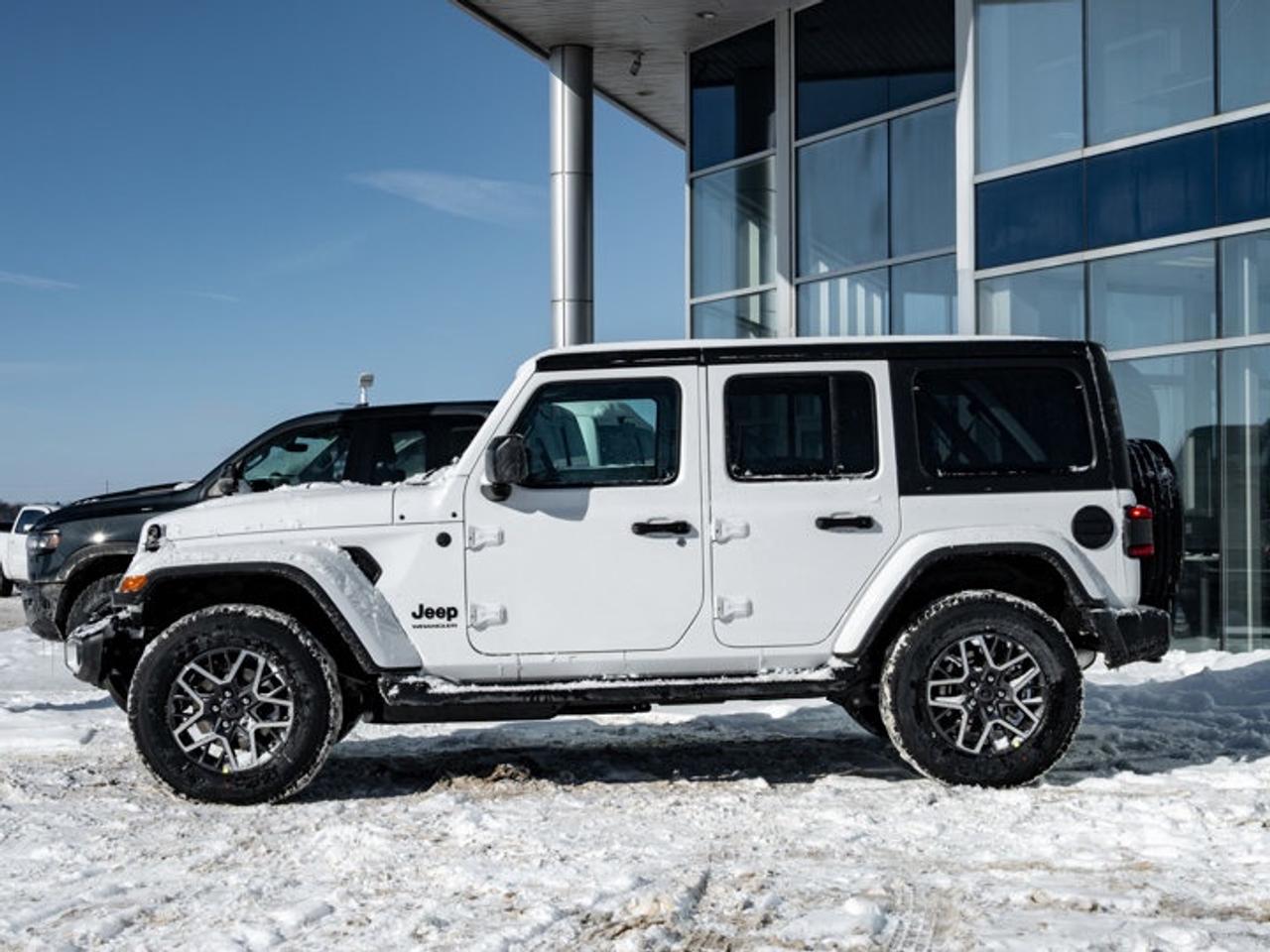 2026 Jeep Wrangler Sahara Photo4