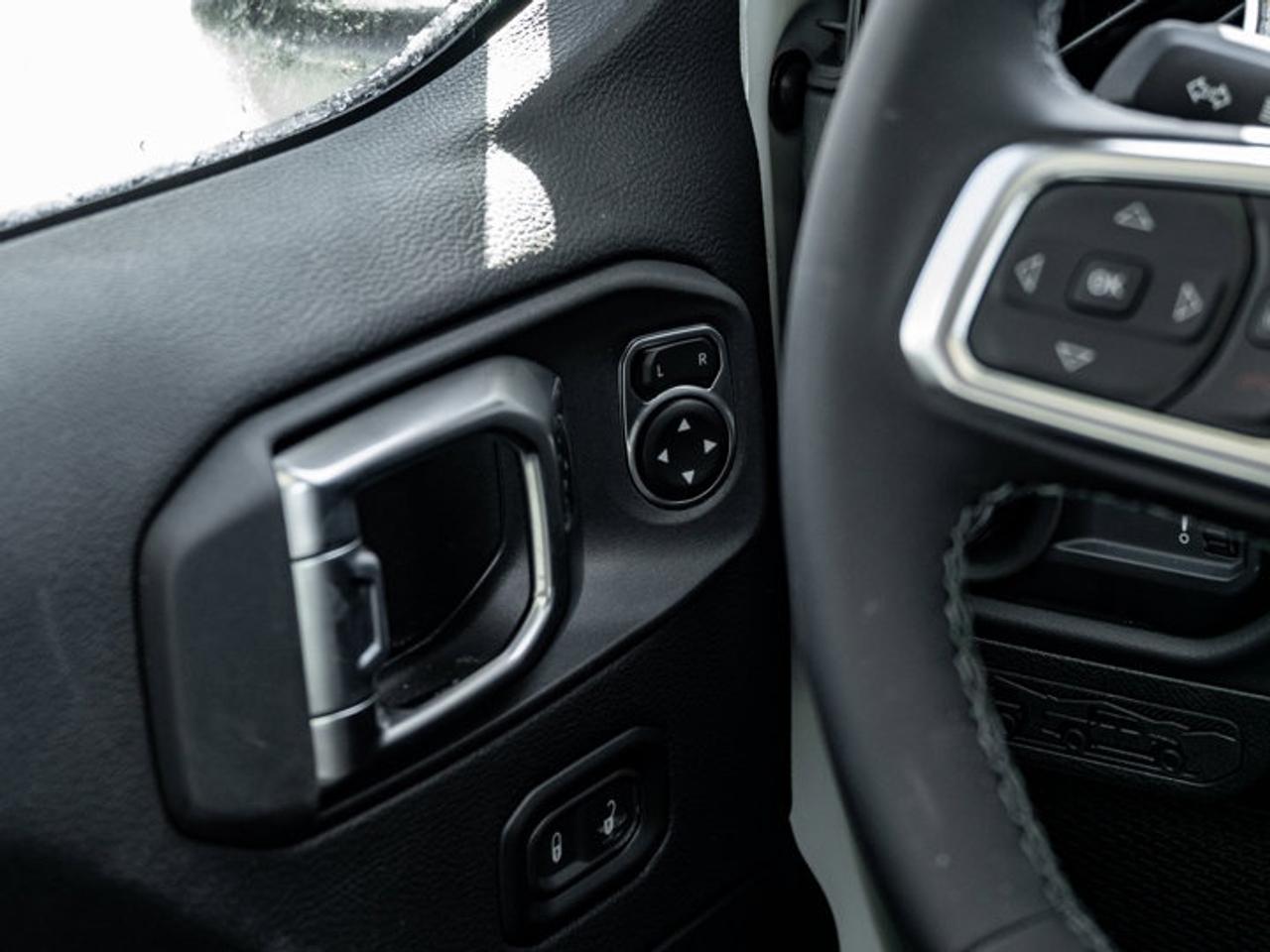 2026 Jeep Wrangler Sahara Photo