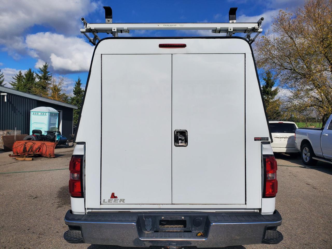 2016 GMC Sierra 1500 4x4 Photo2