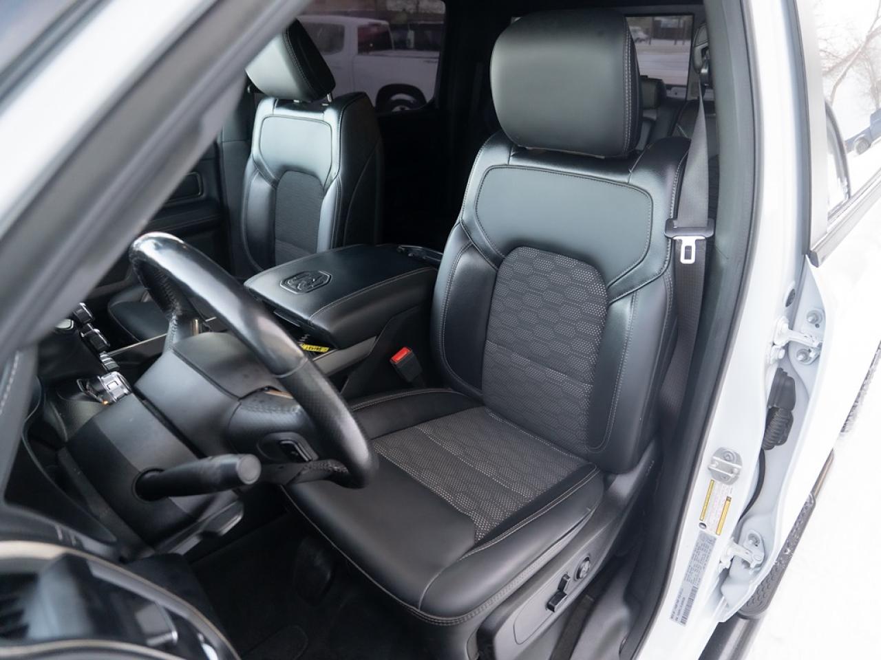 2020 RAM 1500 SPORT Photo35