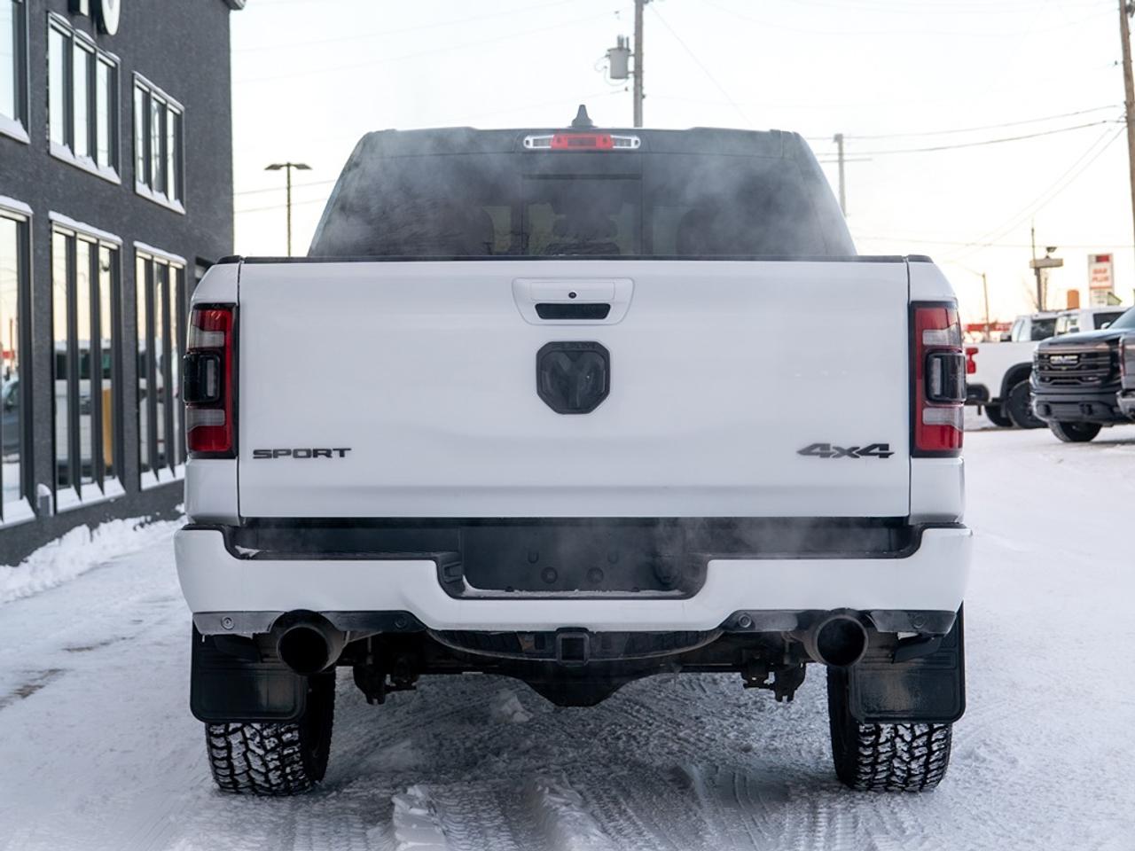 2020 RAM 1500 SPORT Photo6