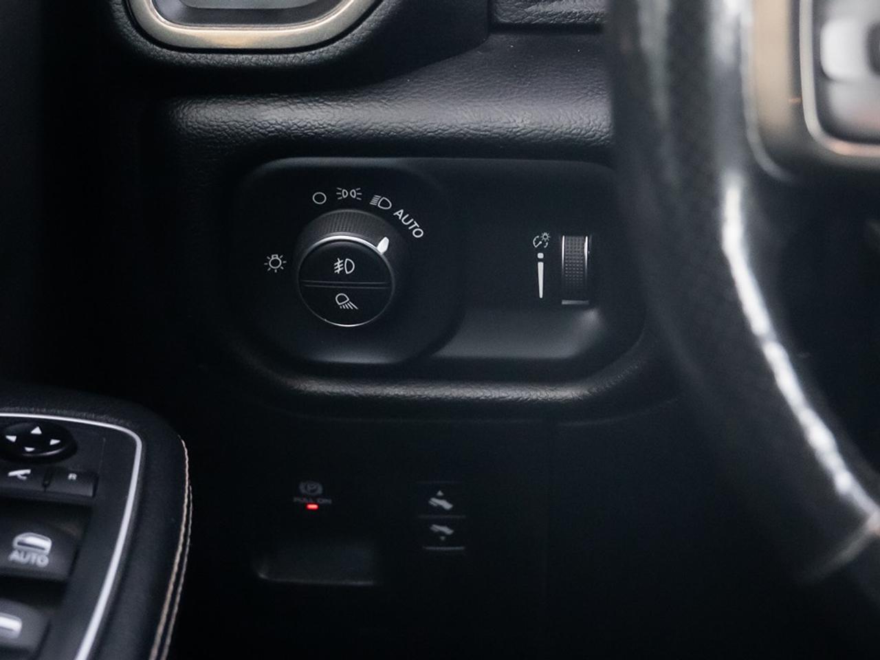 2020 RAM 1500 SPORT Photo11