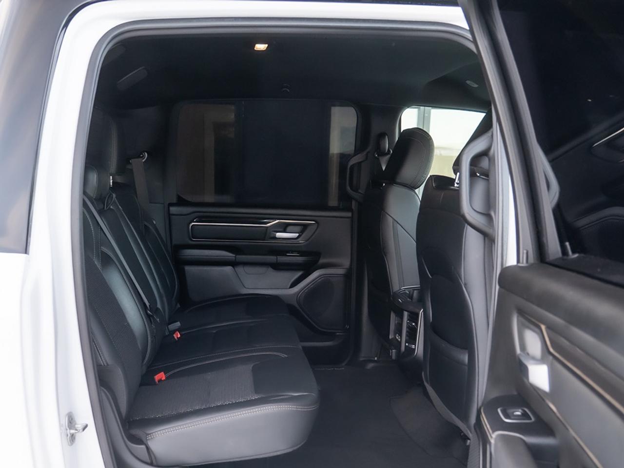 2020 RAM 1500 SPORT Photo41