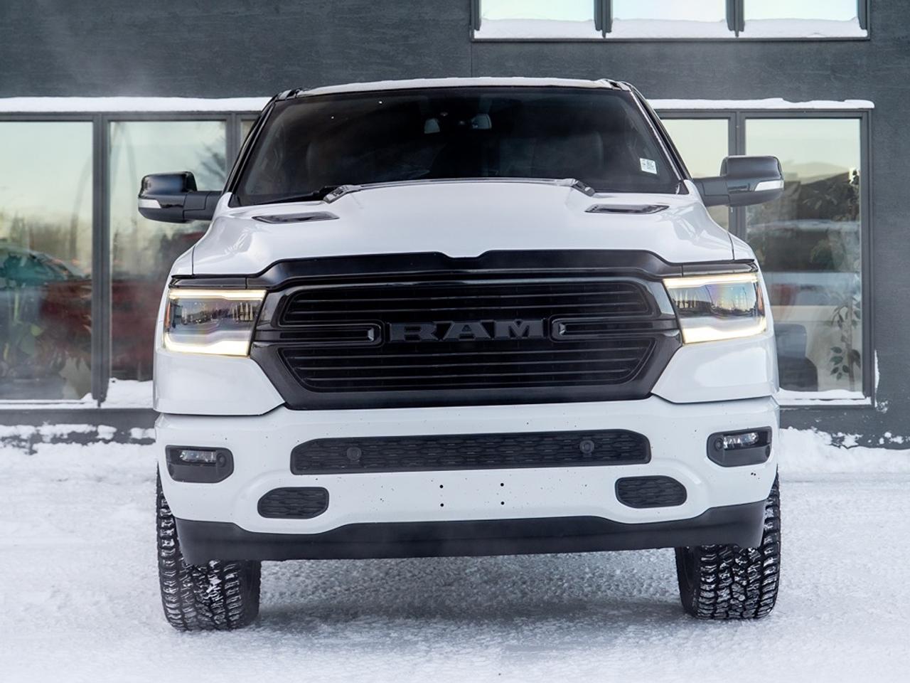 2020 RAM 1500 SPORT Photo24