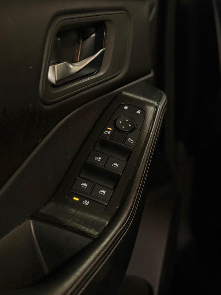 2024 Nissan Rogue SV AWD MOONROOF Photo