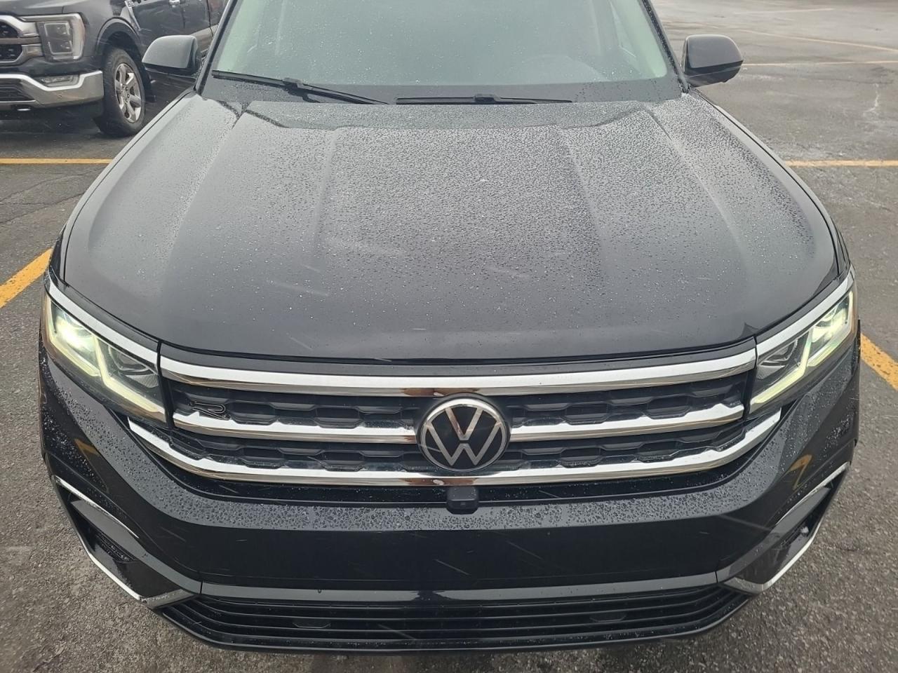 2021 Volkswagen Atlas EXECLINE Photo