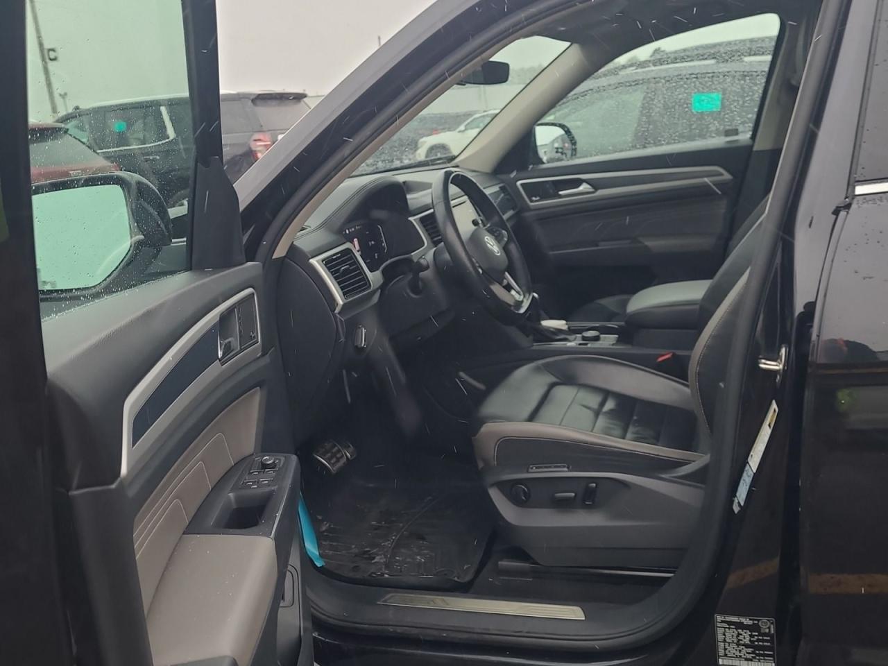 2021 Volkswagen Atlas EXECLINE Photo