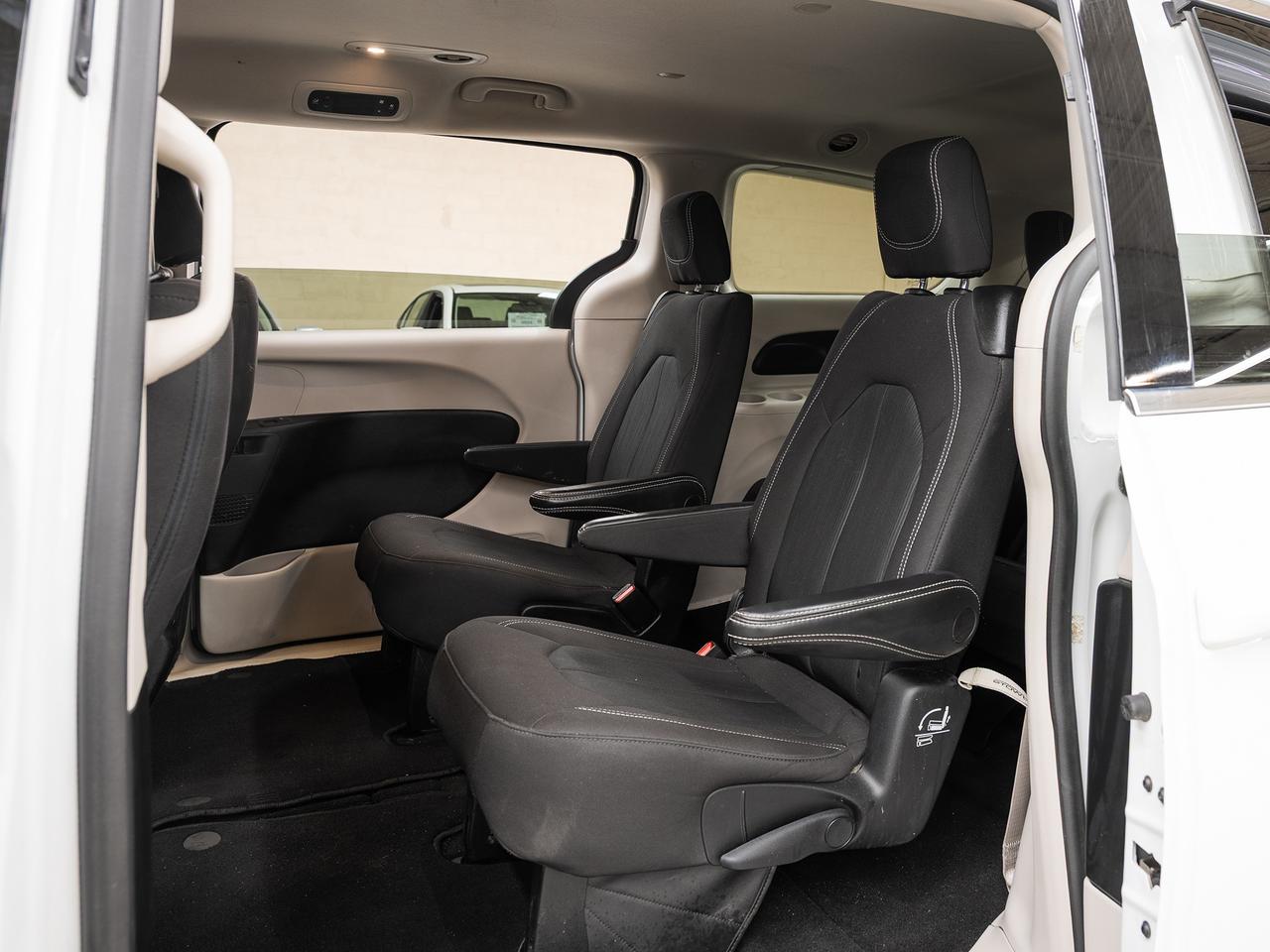 2023 Chrysler Grand Caravan SXT | StowGo | PowerDoors | Heated Seats | CarPlay