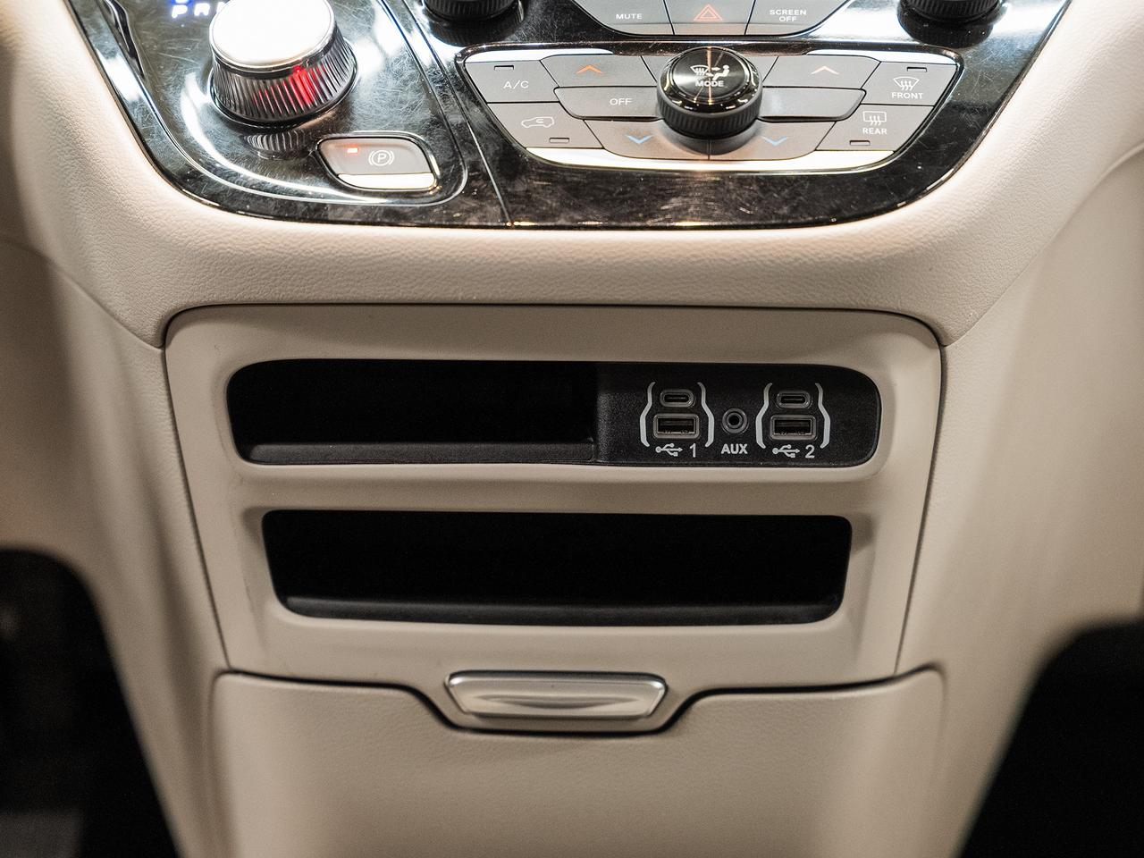 2023 Chrysler Grand Caravan SXT | Stow N' Go | PowerDoors | CarPlay