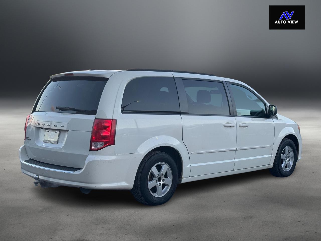 2011 Dodge Grand Caravan SXT **CERTIFIED**CLEAN CARFAX** - Photo #6