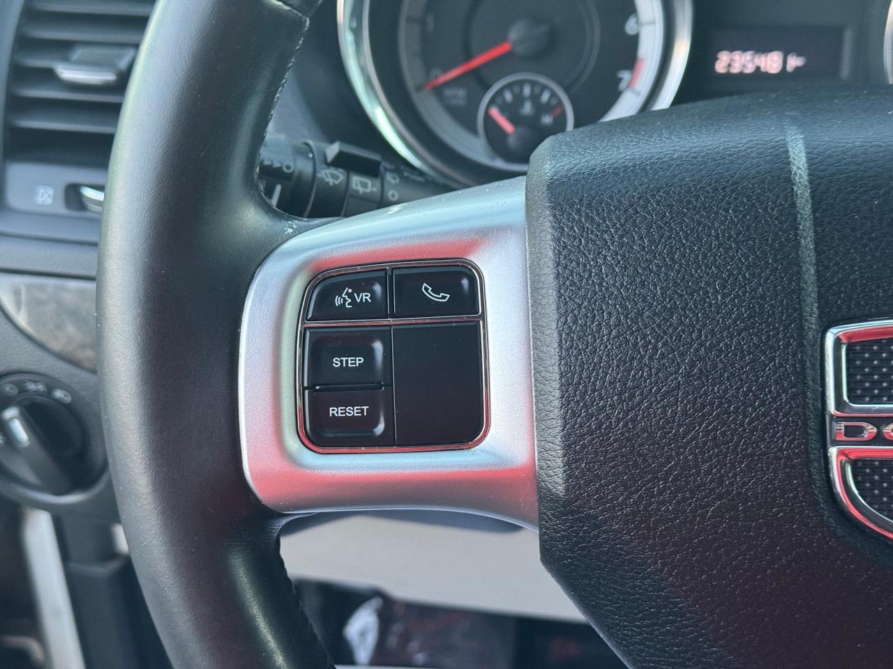 2011 Dodge Grand Caravan SXT **CERTIFIED**CLEAN CARFAX** - Photo #20