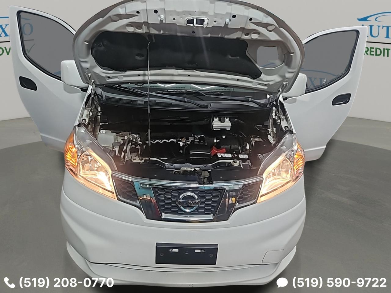 2015 Nissan NV200 SV,Auto,A/C,GPS,Clean Carfax,Certified,Bluetooth Photo