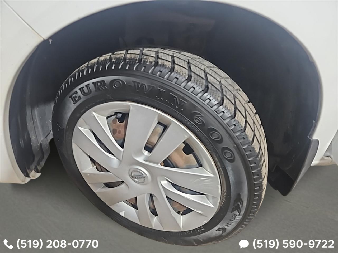 2015 Nissan NV200 SV,Auto,A/C,GPS,Clean Carfax,Certified,Bluetooth Photo