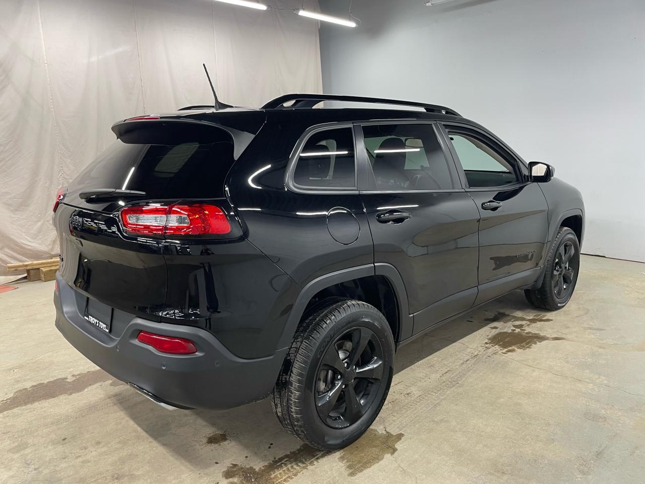 2018 Jeep Cherokee High Altitude Photo7