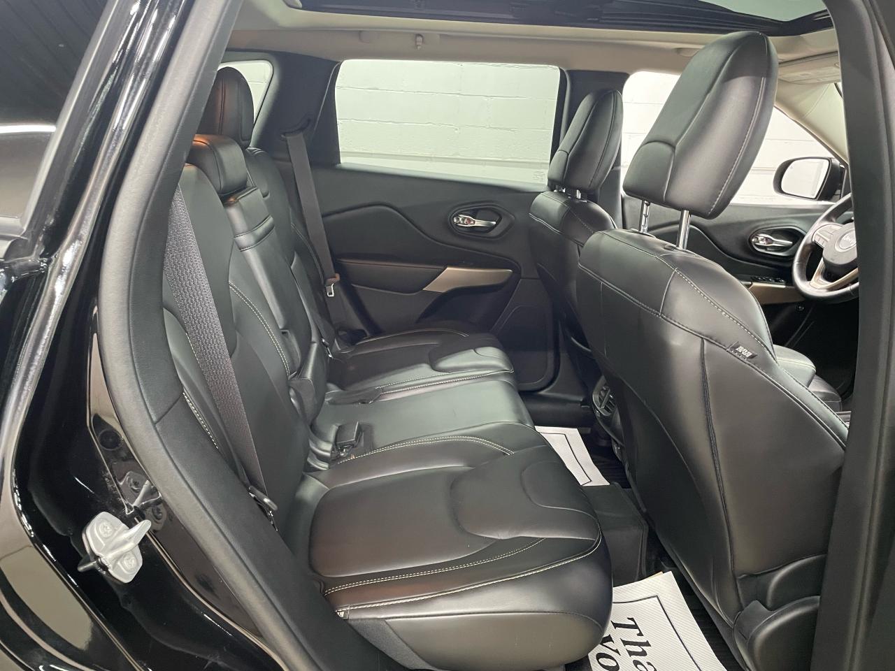 2018 Jeep Cherokee High Altitude Photo17