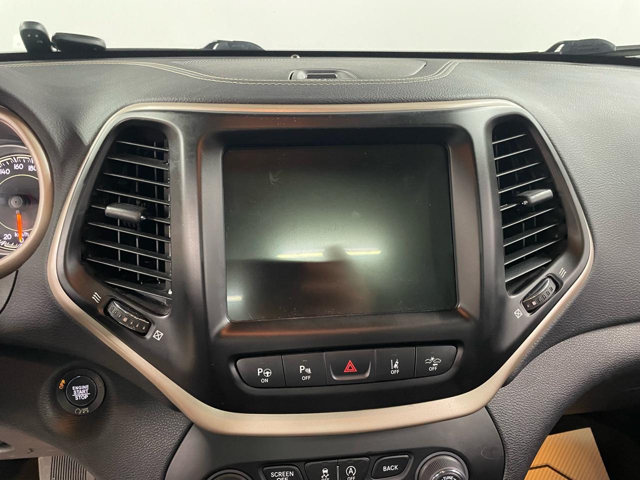 2018 Jeep Cherokee High Altitude Photo11