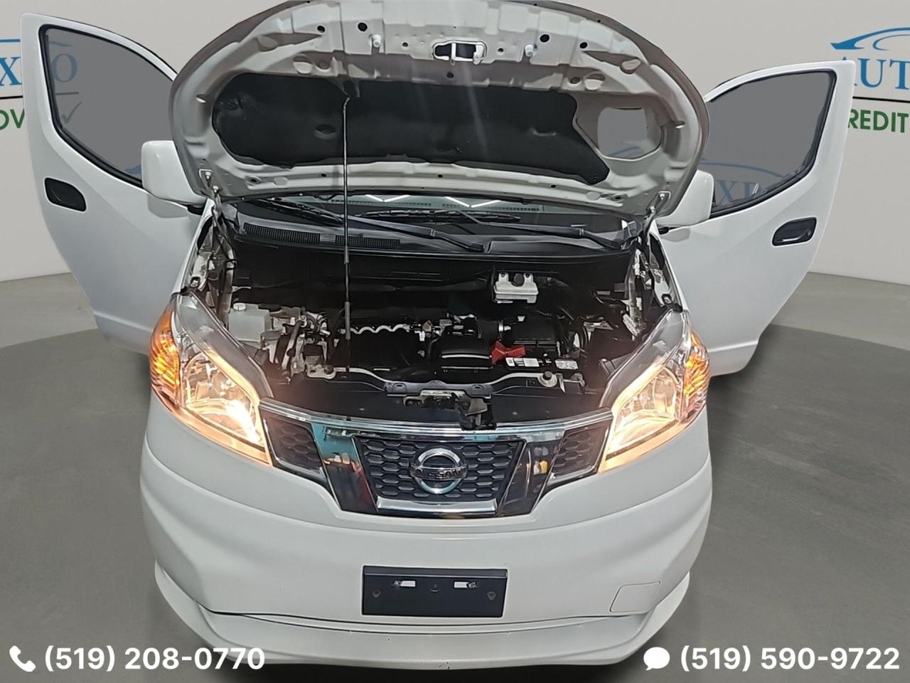 2015 Nissan NV200 SV,Auto,A/C,GPS,Clean Carfax,Certified,Bluetooth