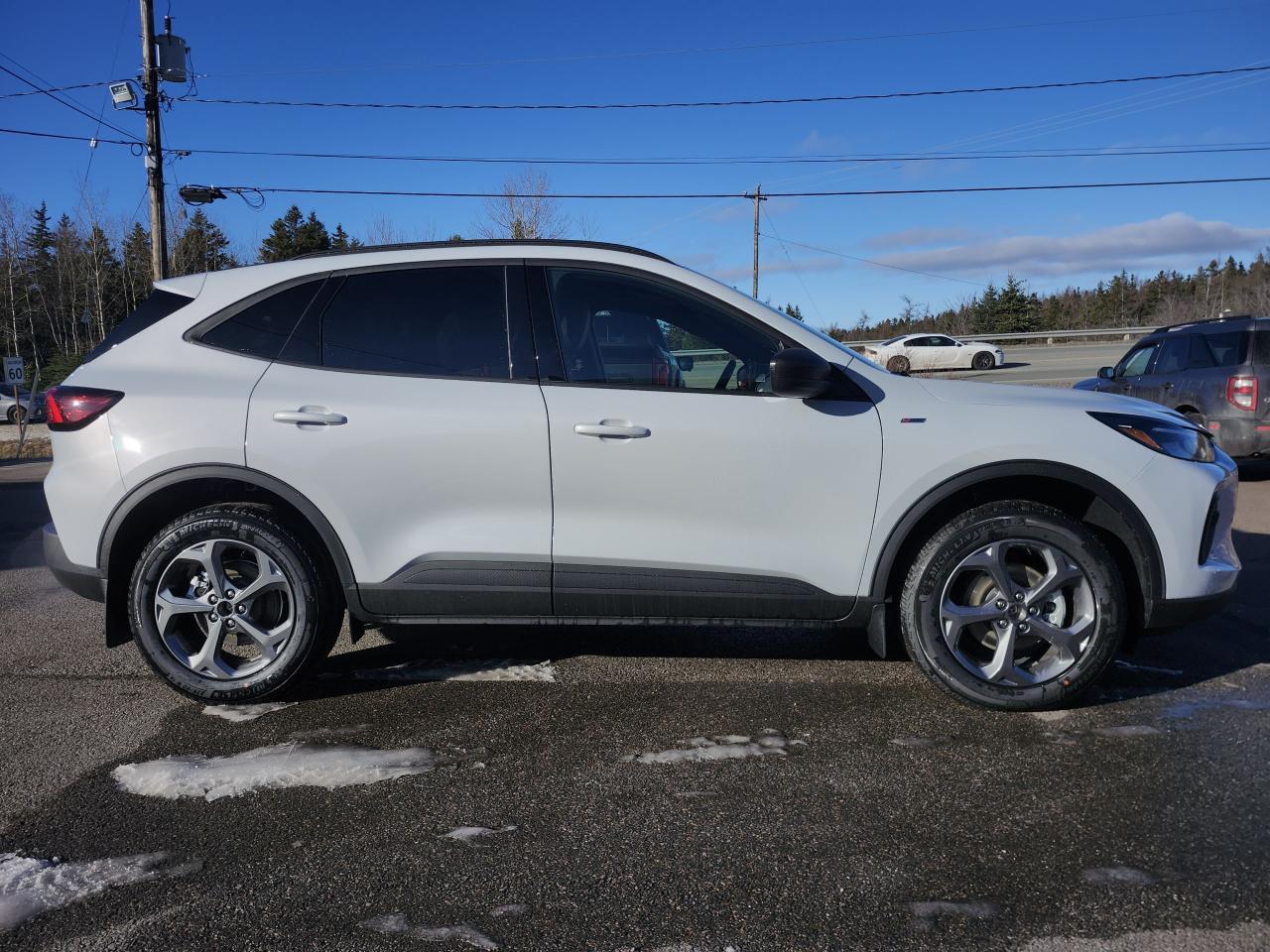 2026 Ford Escape ST-Line AWD Photo3