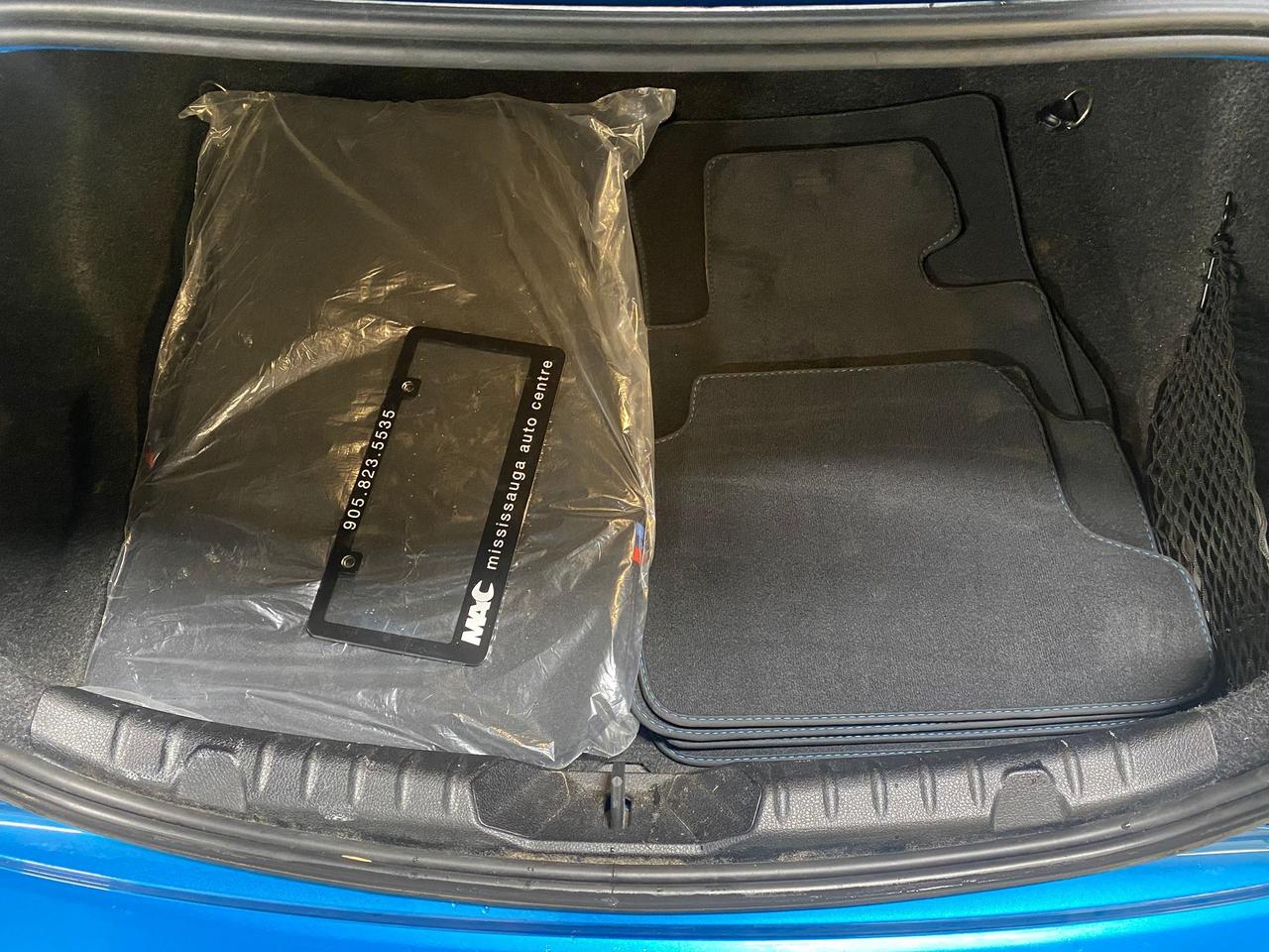 2017 BMW M2 06CP (Smartphone Integration) Photo