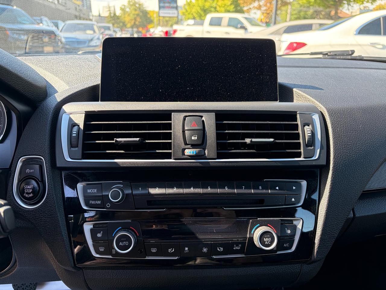 2017 BMW M2 06CP (Smartphone Integration) Photo