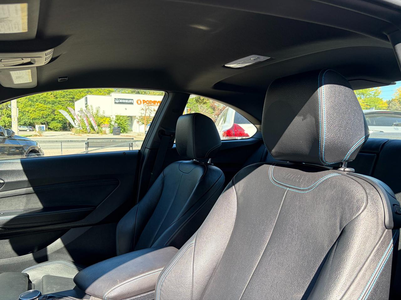 2017 BMW M2 06CP (Smartphone Integration) Photo