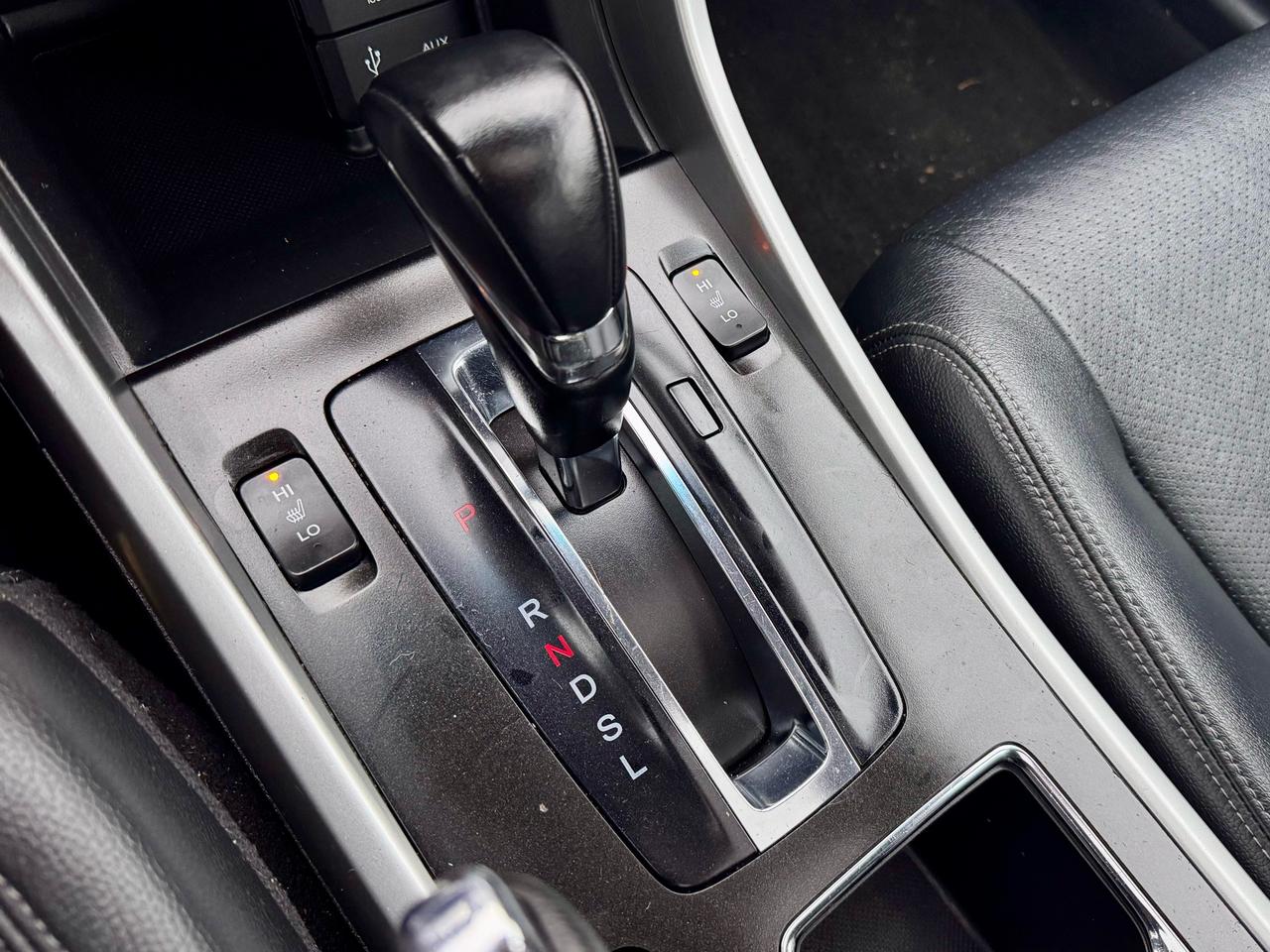 2014 Honda Accord FINANCING AVAILABLE Photo12